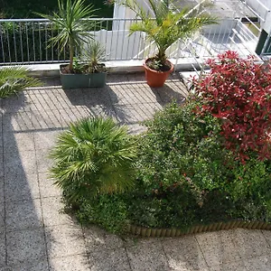 2* Отель Le Bretagne -